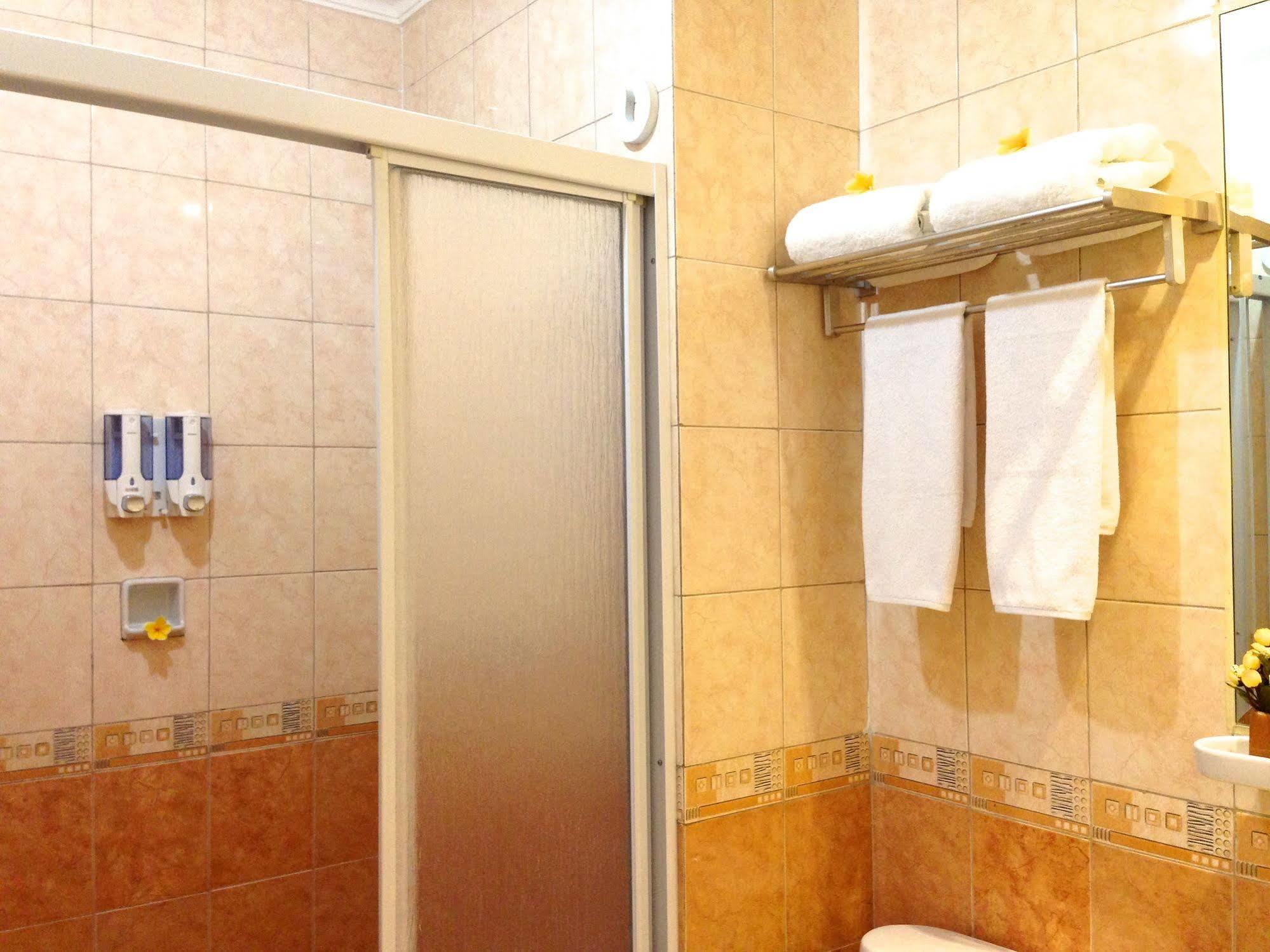 Ravarine Suite Apartment Dżakarta Zewnętrze zdjęcie